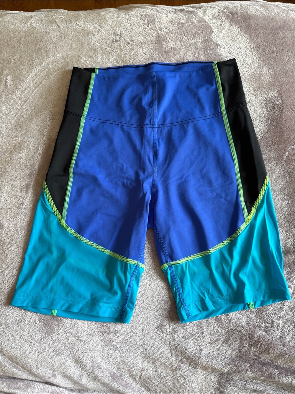TNA biker shorts